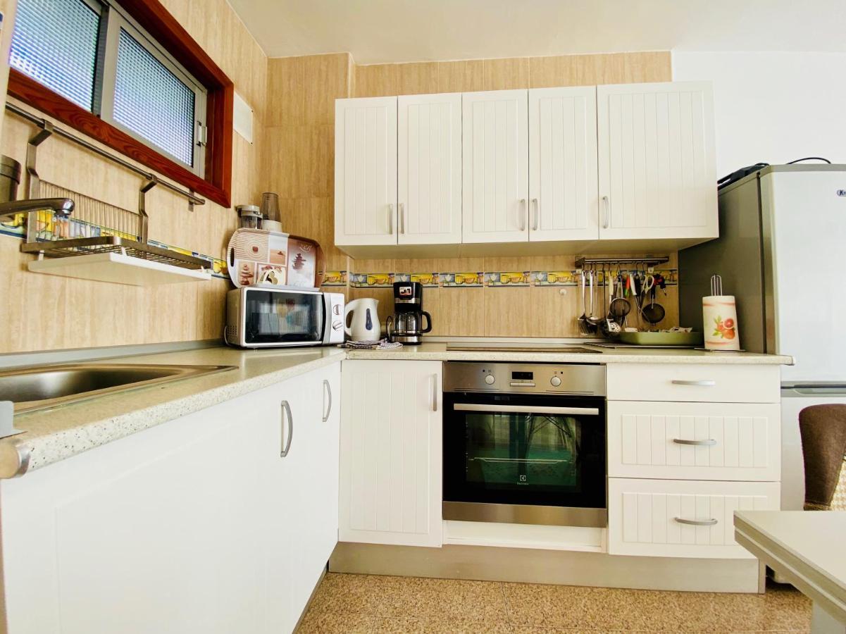 Orange And White Apartment In Yumbo San Bartolomé エクステリア 写真