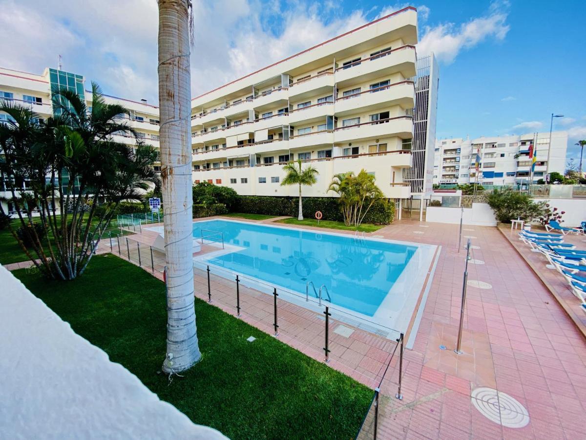 Orange And White Apartment In Yumbo San Bartolomé エクステリア 写真