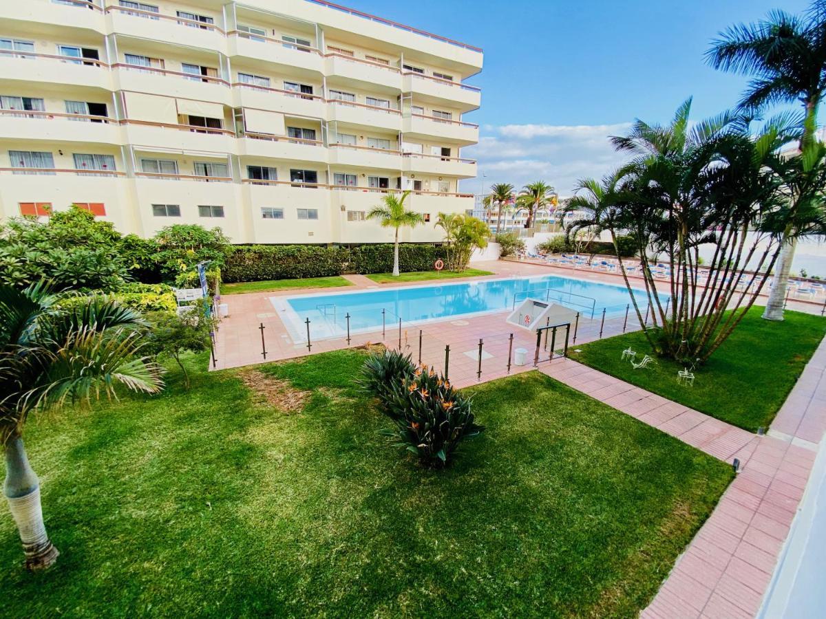 Orange And White Apartment In Yumbo San Bartolomé エクステリア 写真