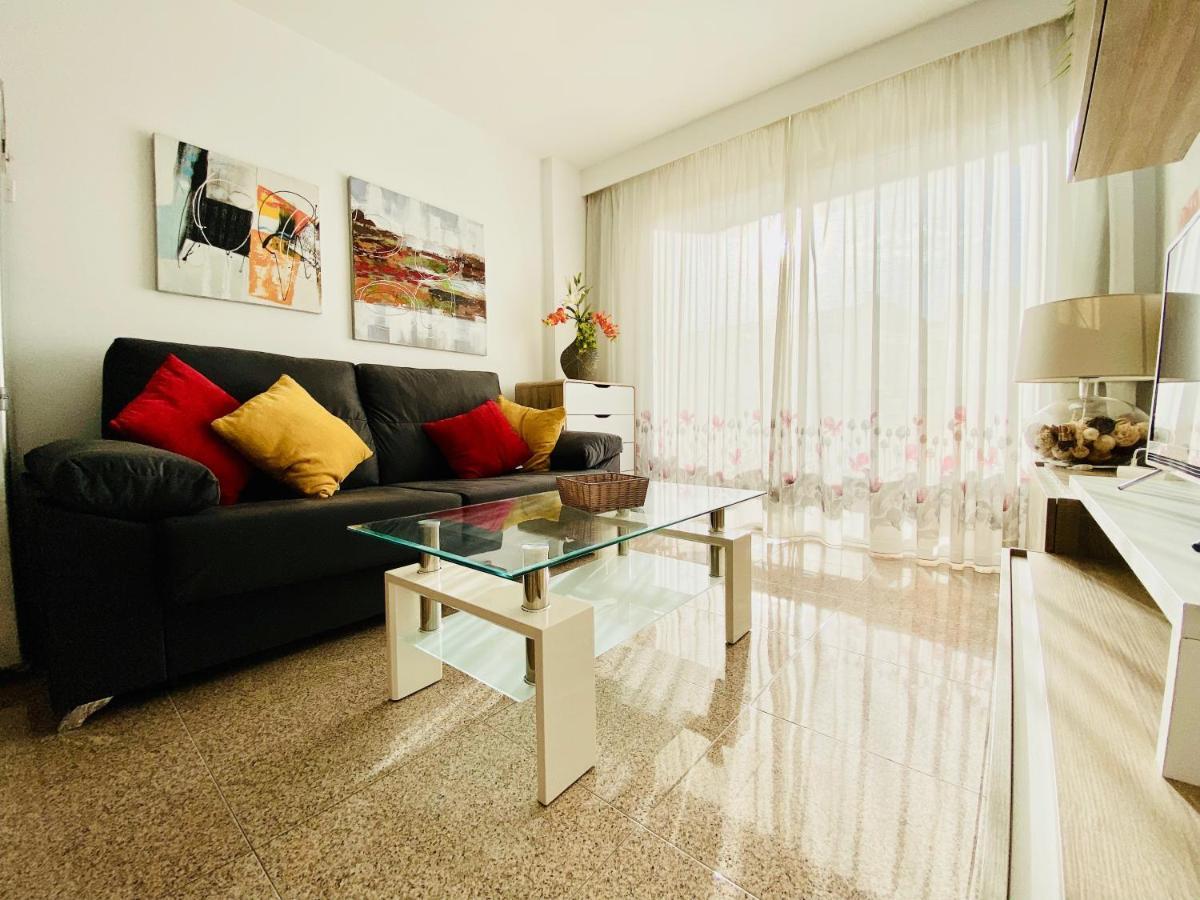 Orange And White Apartment In Yumbo San Bartolomé エクステリア 写真